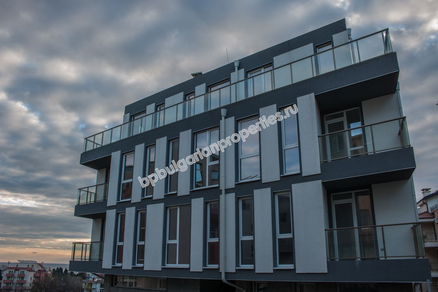 Апартаменты для продажи в новом жилом здании в городе Созополь Апартаменты для продажи в новом жилом здании в городе Созополь