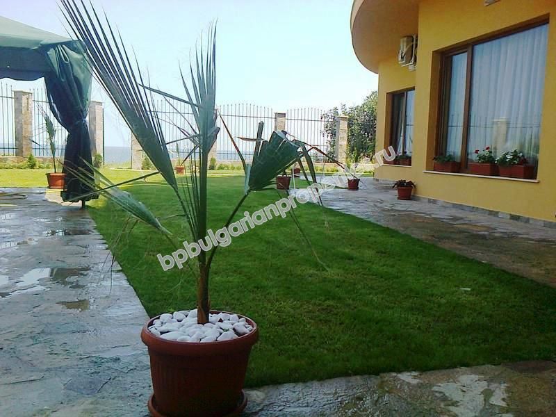 Меблированные квартиры на продажу на первой линии моря в курорте Ахтополь Меблированные квартиры на продажу на первой линии моря в курорте Ахтополь