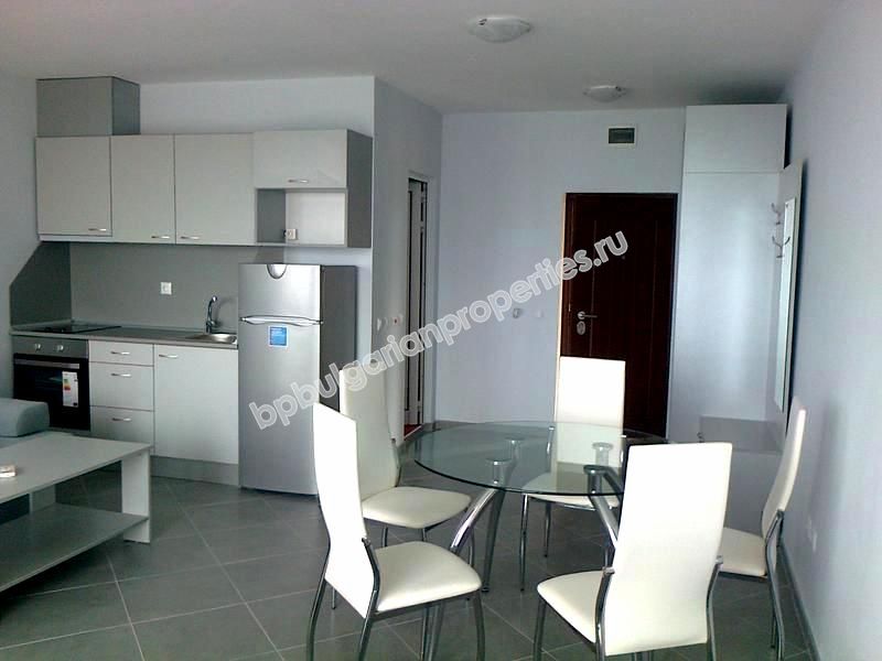 Меблированные квартиры на продажу на первой линии моря в курорте Ахтополь Меблированные квартиры на продажу на первой линии моря в курорте Ахтополь