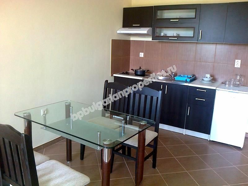 Меблированные квартиры на продажу на первой линии моря в курорте Ахтополь Меблированные квартиры на продажу на первой линии моря в курорте Ахтополь