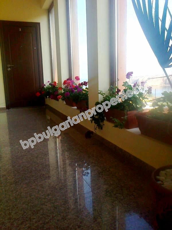 Меблированные квартиры на продажу на первой линии моря в курорте Ахтополь Меблированные квартиры на продажу на первой линии моря в курорте Ахтополь