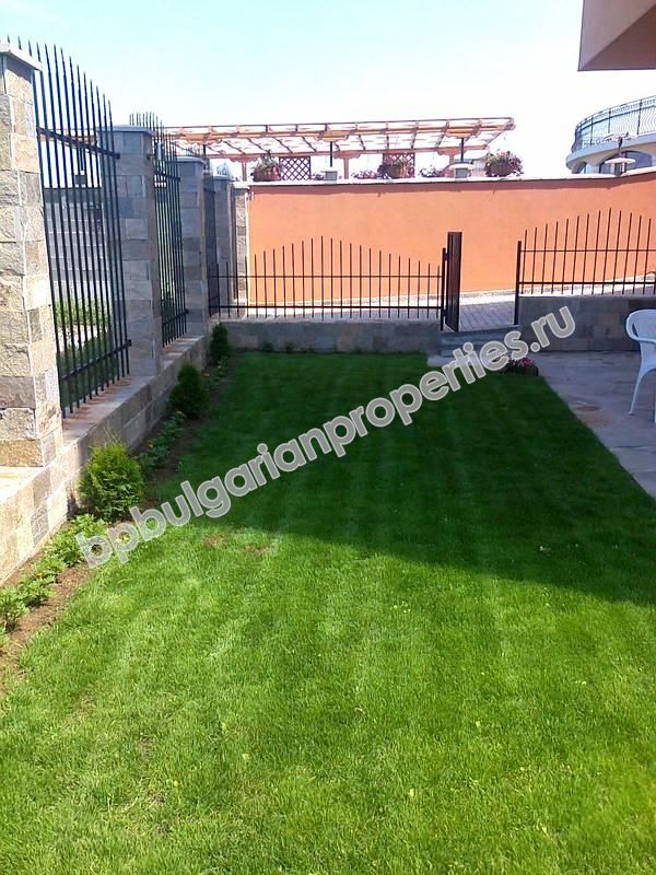 Меблированные квартиры на продажу на первой линии моря в курорте Ахтополь Меблированные квартиры на продажу на первой линии моря в курорте Ахтополь