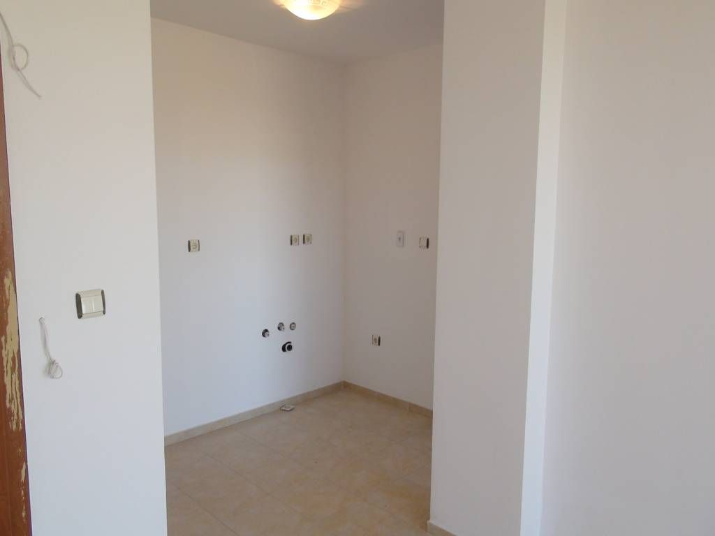 Двухкомнатная квартира на продажу в курорте Солнечный Берег