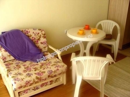 Меблированная студия на продажу в курорте Солнечный Берег