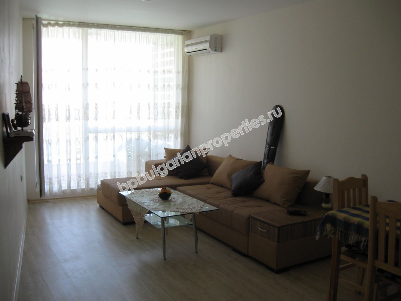 Люксовая двухкомнатная квартира близко к пляжу на продажу в городе Черноморец