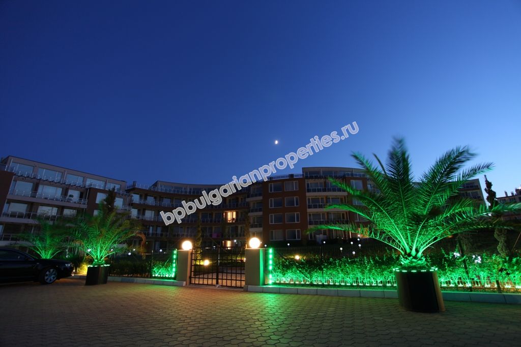 Люксовая двухкомнатная квартира близко к пляжу на продажу в городе Черноморец