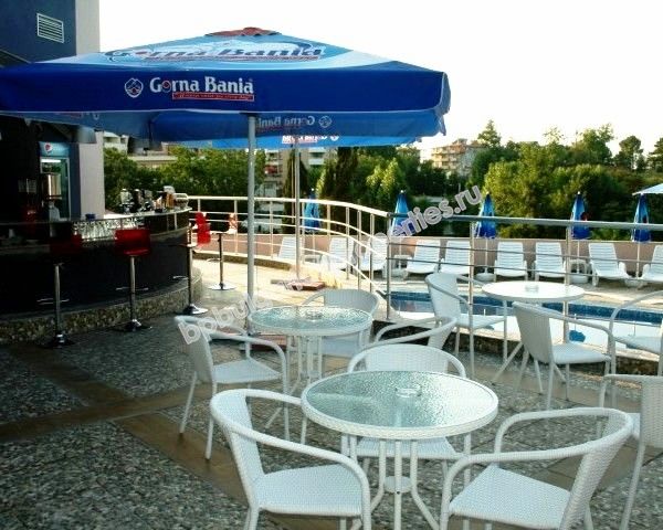 Люксовая трехкомнатная меблированная квартира на продажу в курорте Царево Люксовая трехкомнатная меблированная квартира на продажу в курорте Царево