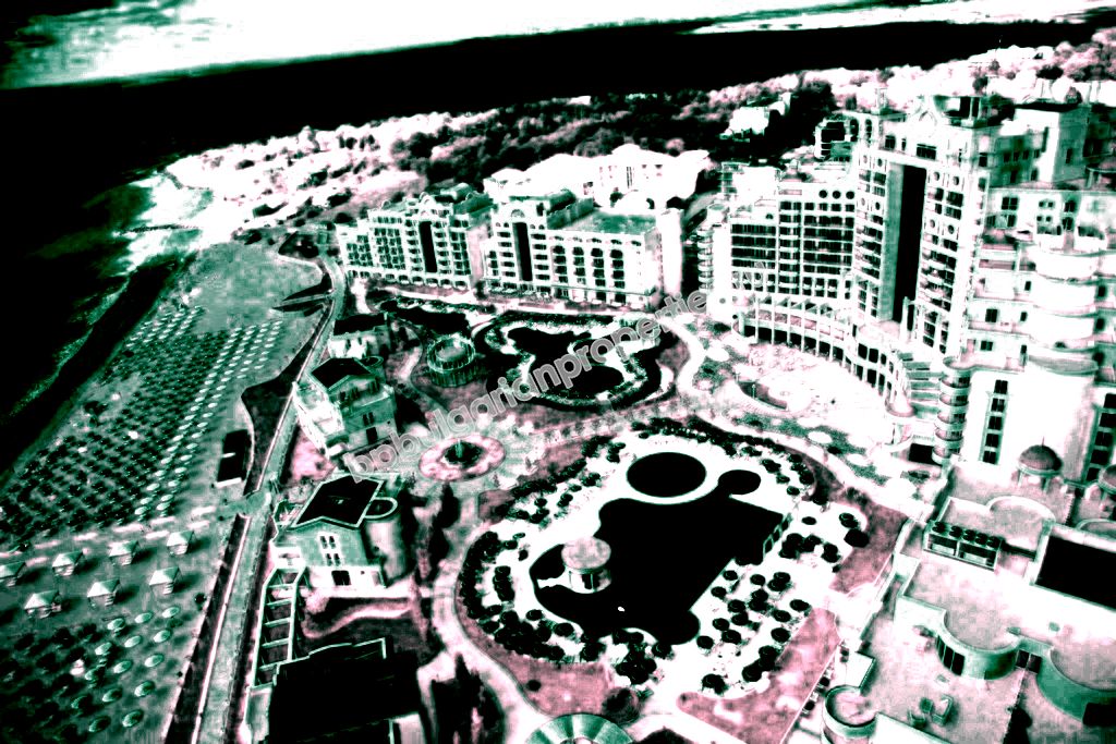 Шикарные квартиры на первой линии моря на продажу в городе Поморие