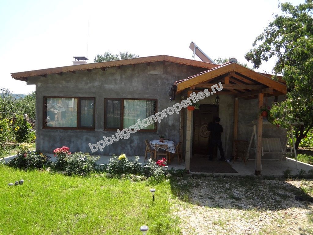 Новый одноэтажный дом на продажу в жилом квартале города Варна