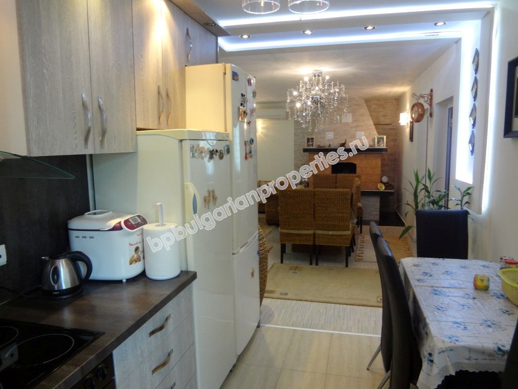 Новый одноэтажный дом на продажу в жилом квартале города Варна