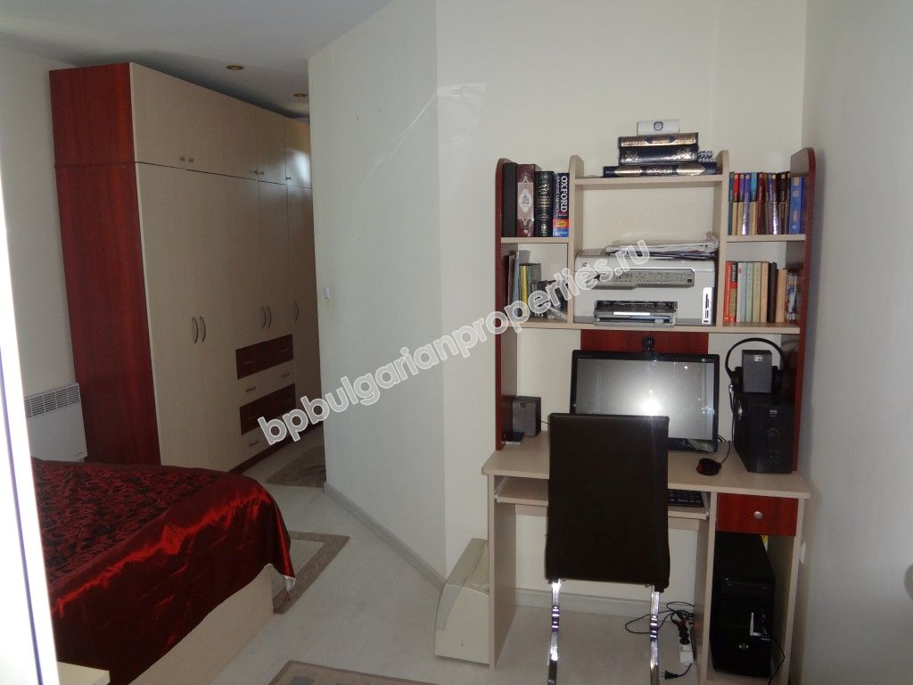 Новый одноэтажный дом на продажу в жилом квартале города Варна