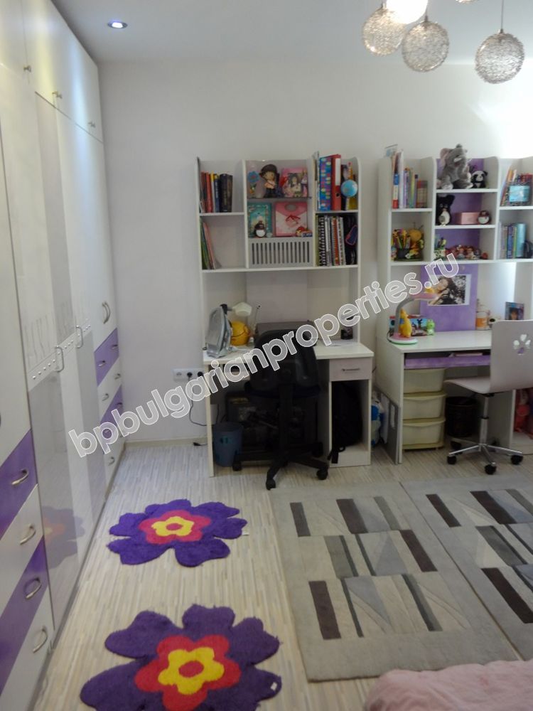 Новый одноэтажный дом на продажу в жилом квартале города Варна