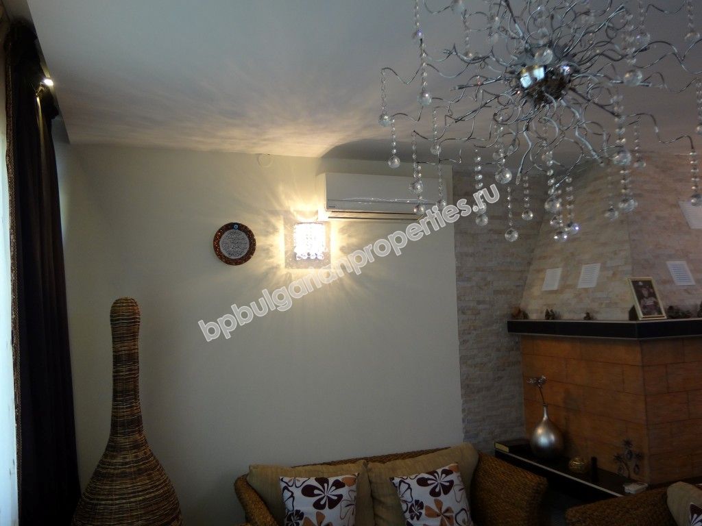 Новый одноэтажный дом на продажу в жилом квартале города Варна