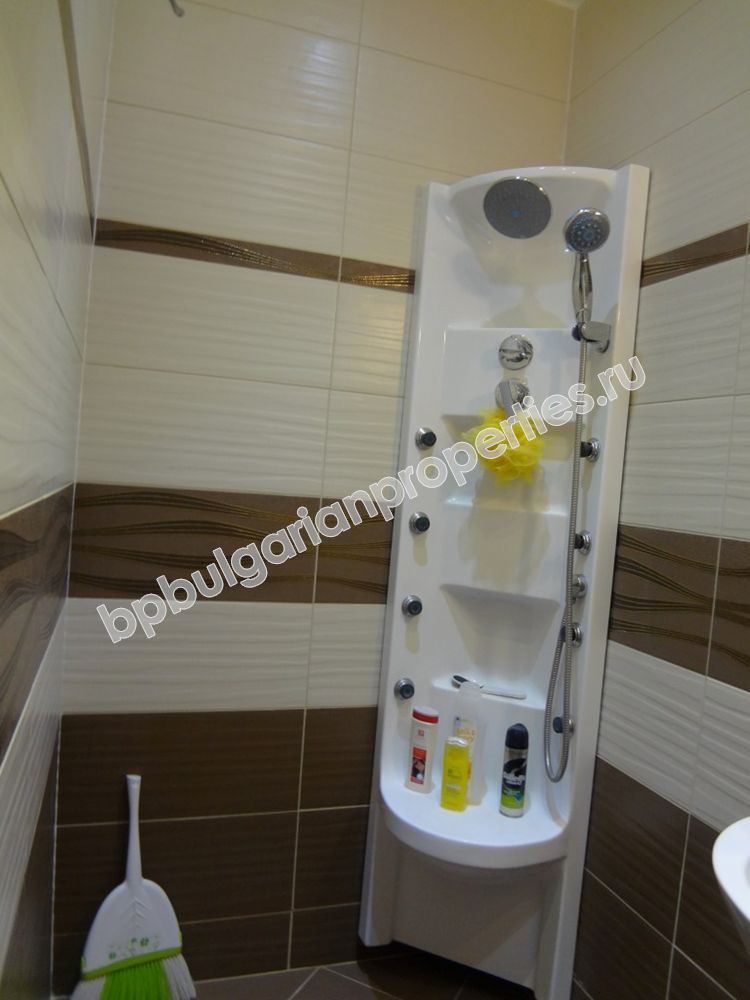 Новый одноэтажный дом на продажу в жилом квартале города Варна