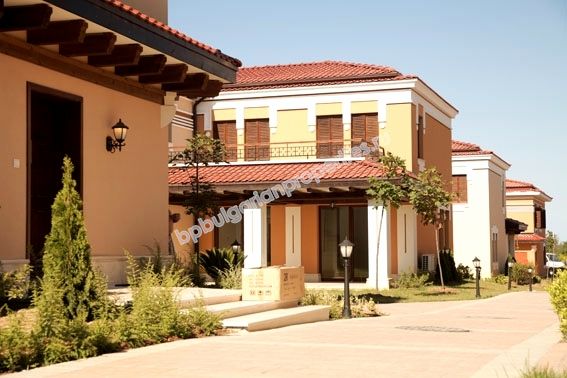 Шикарные танхаузы на продажу возле пляжа Каваци в городе Созополь