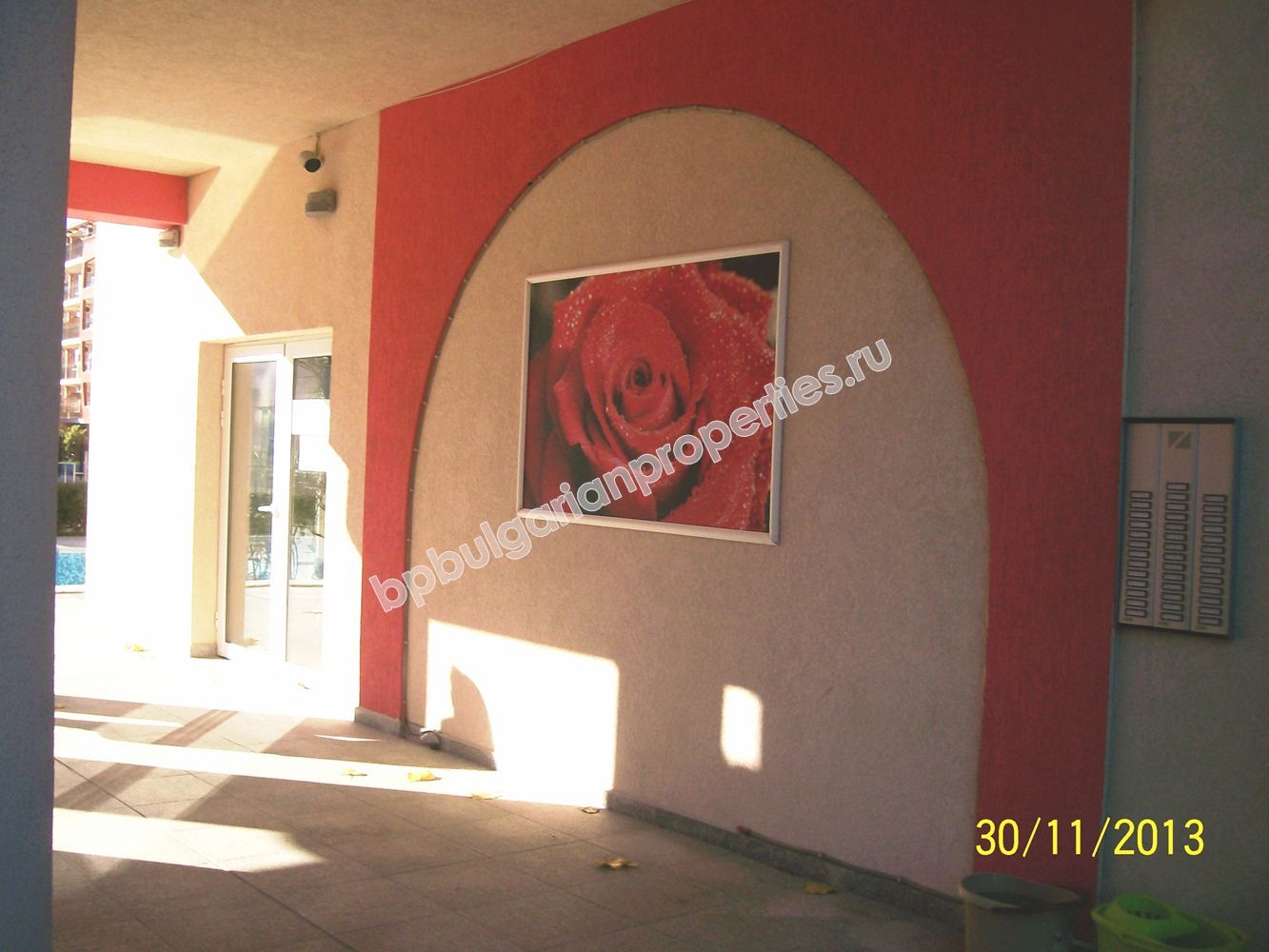 Меблированная двухкомнатная квартира близко к пляжу на продажу в курорте Солнечный Берег