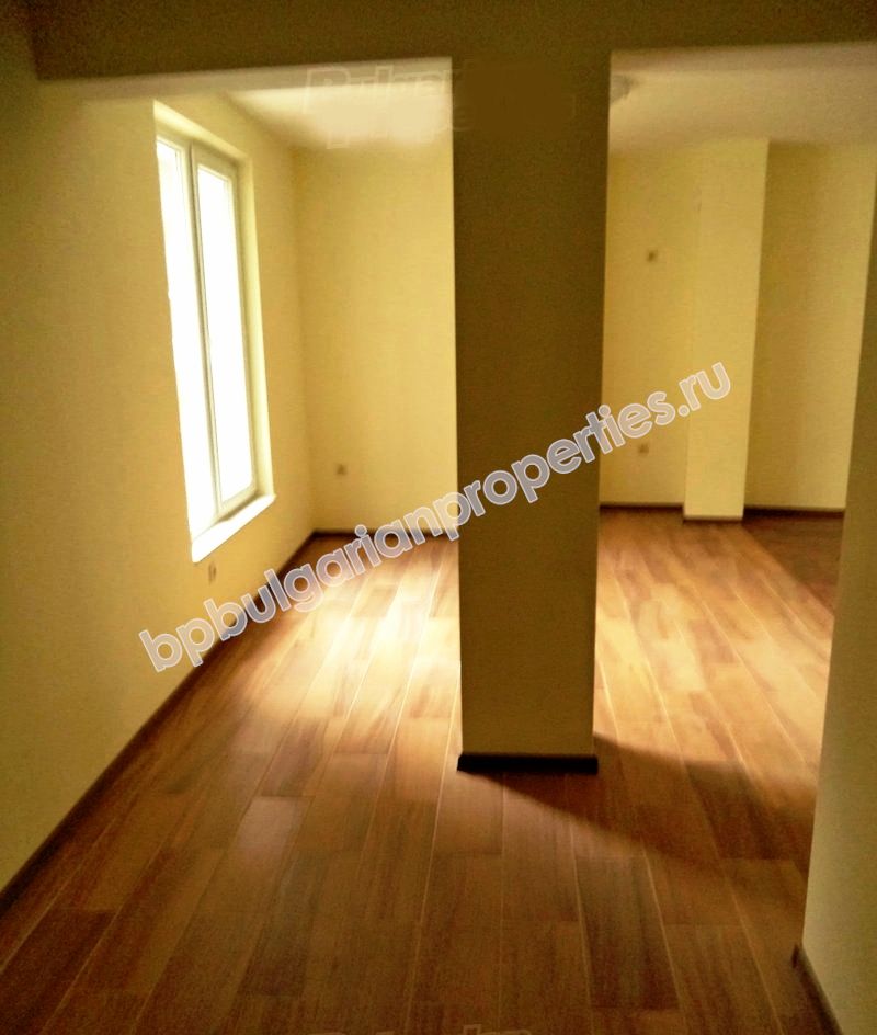 Квартиры на продажу вблизи пляжа в нова жилищна сграда в Равда