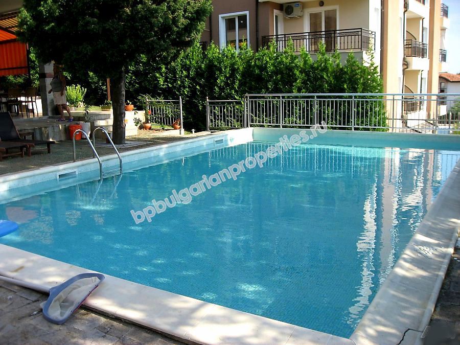 Шикарный двухэтажный дом на продажу вблизи моря в курорте Солнечный Берег