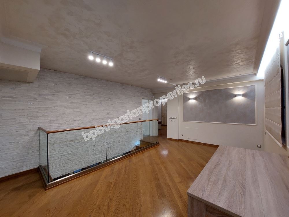 Шикарный коттедж в закрытом комплексе близко от Бургас