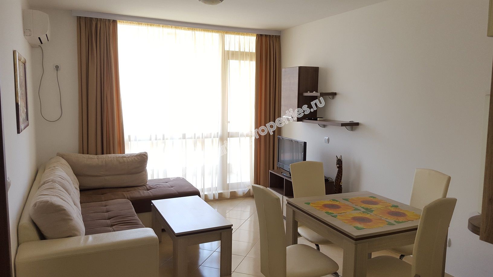 Размещение до 4 человек в двухкомнатном апартаменте. Размещение до 4 человек в двухкомнатном апартаменте.