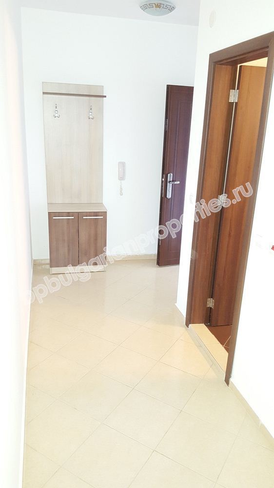 Размещение до 4 человек в двухкомнатном апартаменте.