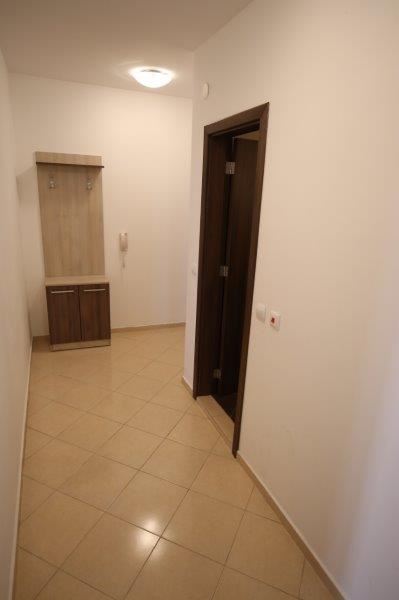 Размещение до 4 человек в двухкомнатном апартаменте.