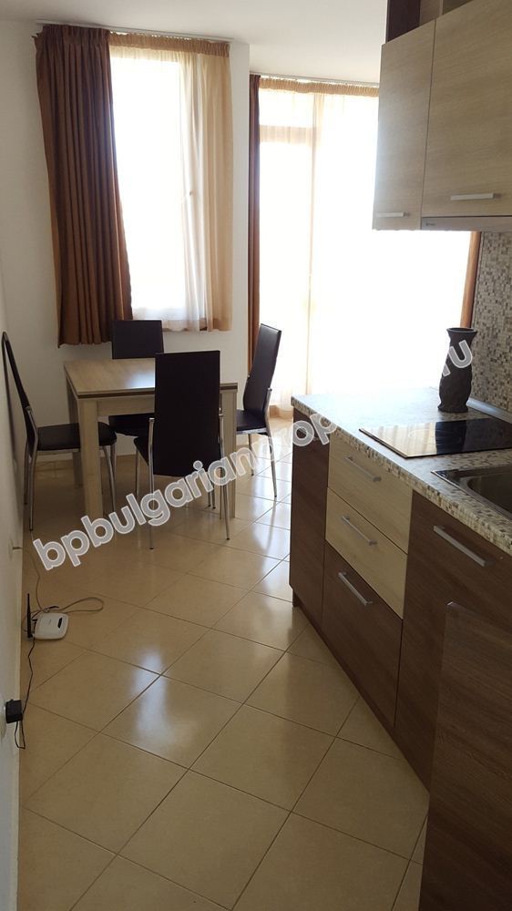 Размещение до 4 человек в двухкомнатном апартаменте.