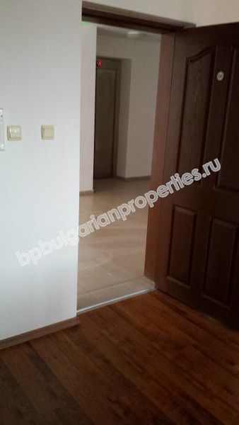 Двухкомнатная меблираванная квартира близко к морю на продажу в курорте Святой Влас