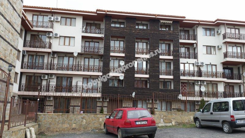 Двухкомнатная меблираванная квартира близко к морю на продажу в курорте Святой Влас