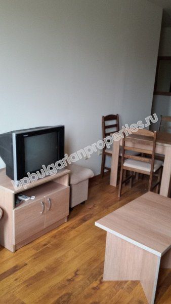 Двухкомнатная меблираванная квартира близко к морю на продажу в курорте Святой Влас