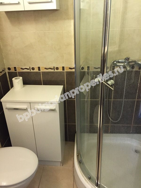 Трехкомнатная меблированная квартира на продажу вблизи моря в курорте Святой Влас Трехкомнатная меблированная квартира на продажу вблизи моря в курорте Святой Влас