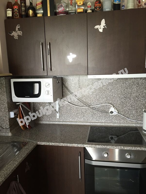 Трехкомнатная меблированная квартира на продажу вблизи моря в курорте Святой Влас Трехкомнатная меблированная квартира на продажу вблизи моря в курорте Святой Влас