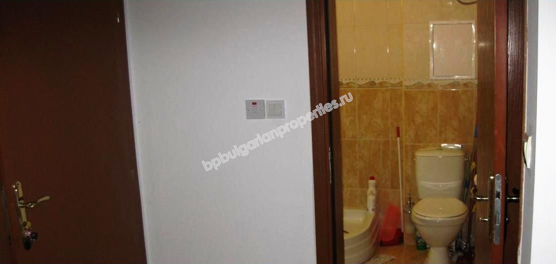 Шикарный двухкомнатный апартамент на первой линии моря на продажу в курорте Святой Влас