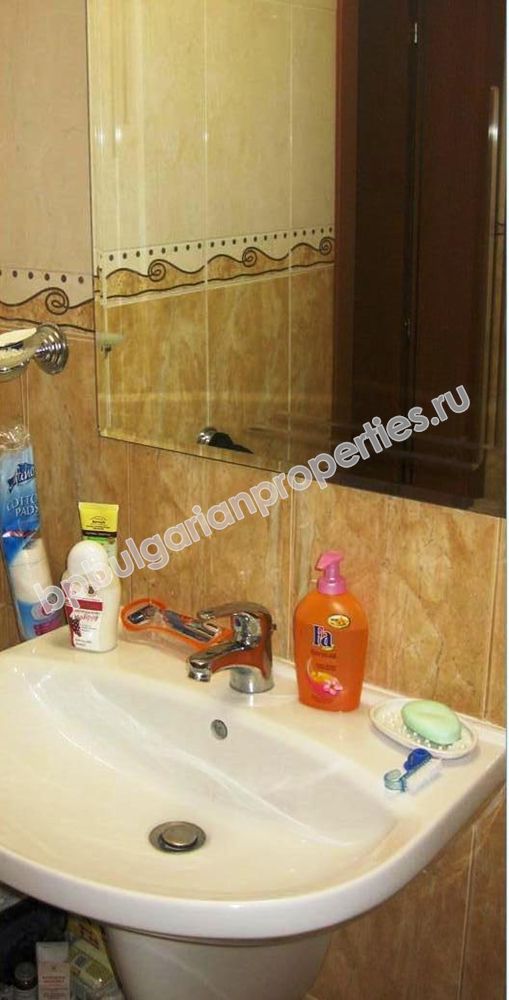 Шикарный двухкомнатный апартамент на первой линии моря на продажу в курорте Святой Влас