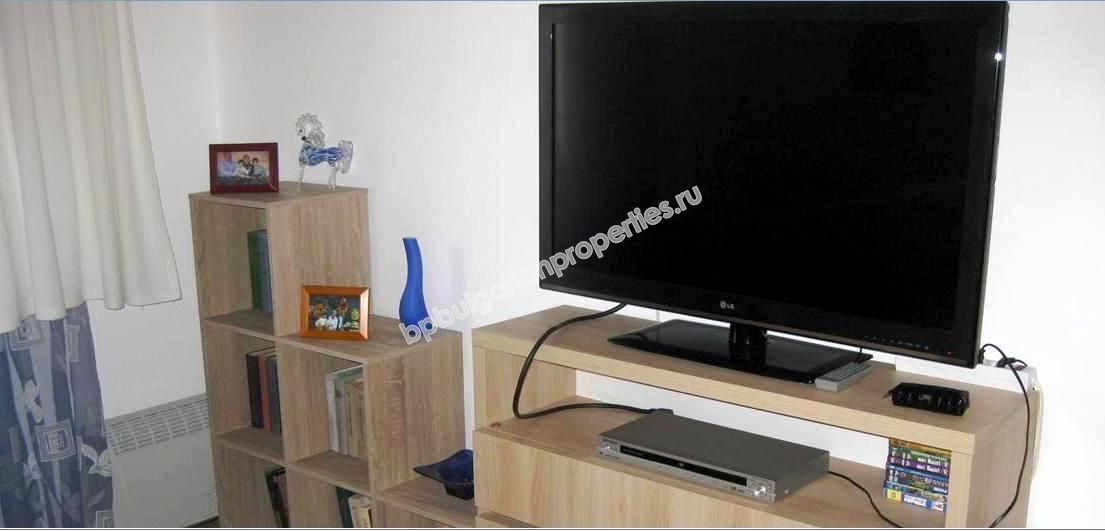 Шикарный двухкомнатный апартамент на первой линии моря на продажу в курорте Святой Влас