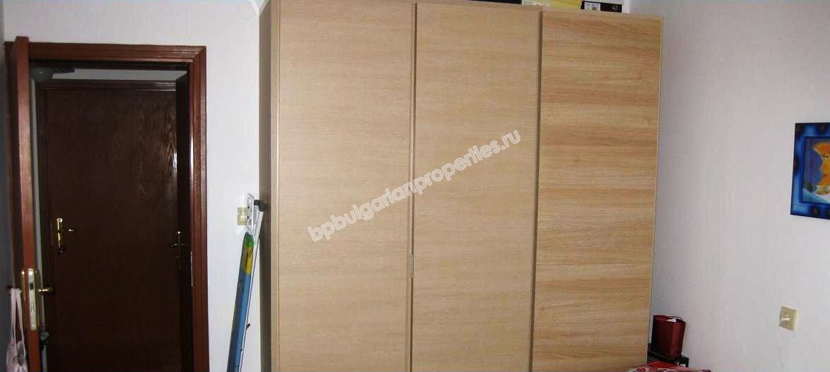 Шикарный двухкомнатный апартамент на первой линии моря на продажу в курорте Святой Влас