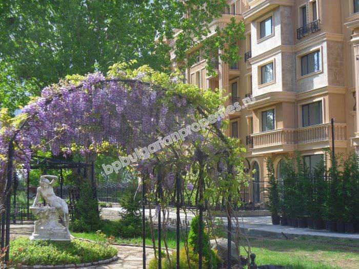 Продажа квартир в элитном комплексе на Солнечном Берегу