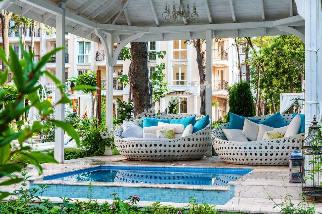 Недвижимость - люкс близко от моря на Солнечном Берегу