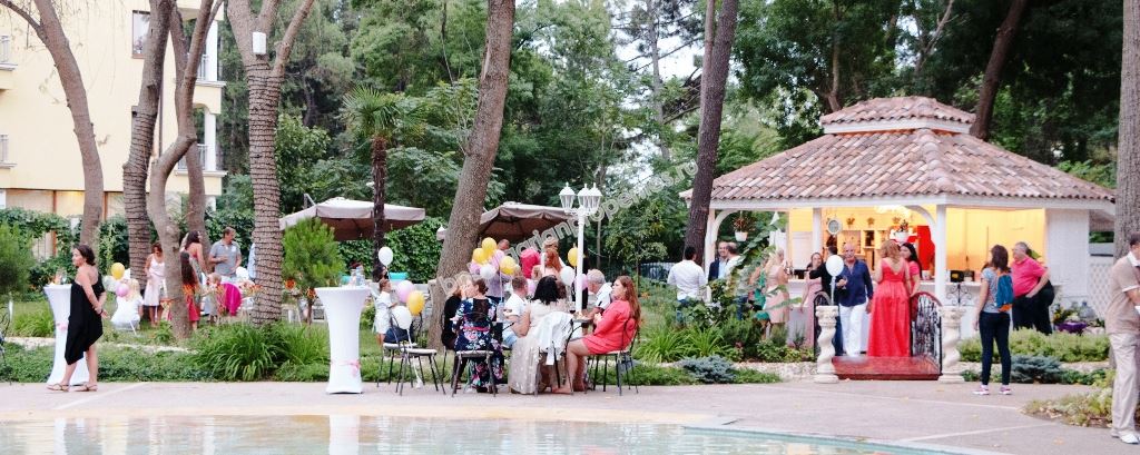 Недвижимость - люкс близко от моря на Солнечном Берегу