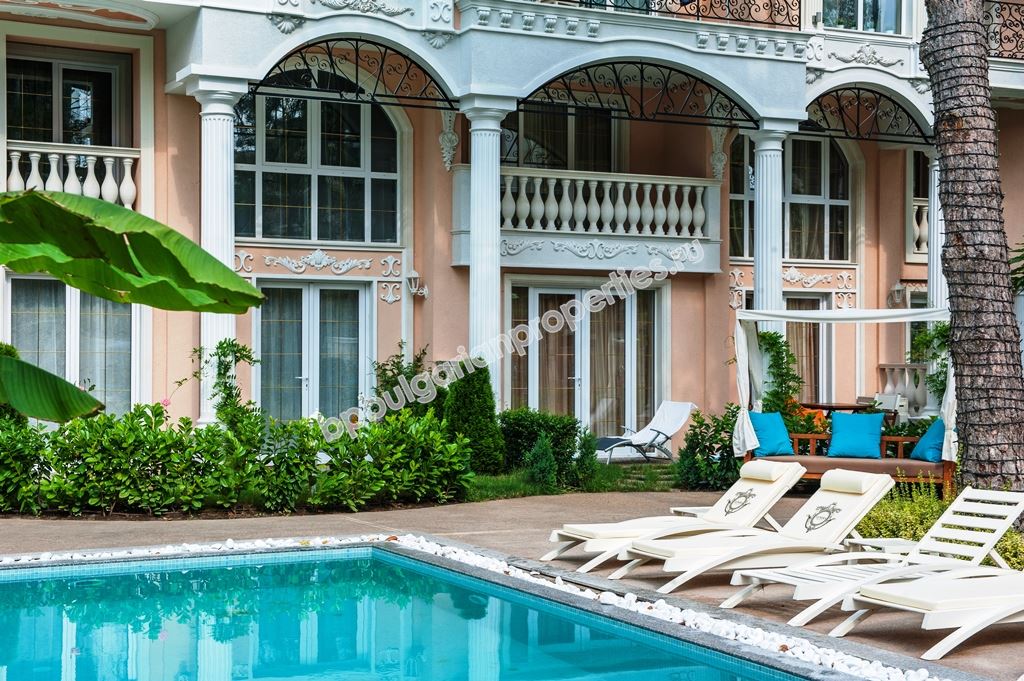 Недвижимость - люкс близко от моря на Солнечном Берегу