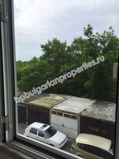 Трехспальная меблированная квартира на продажу в городе Несебр