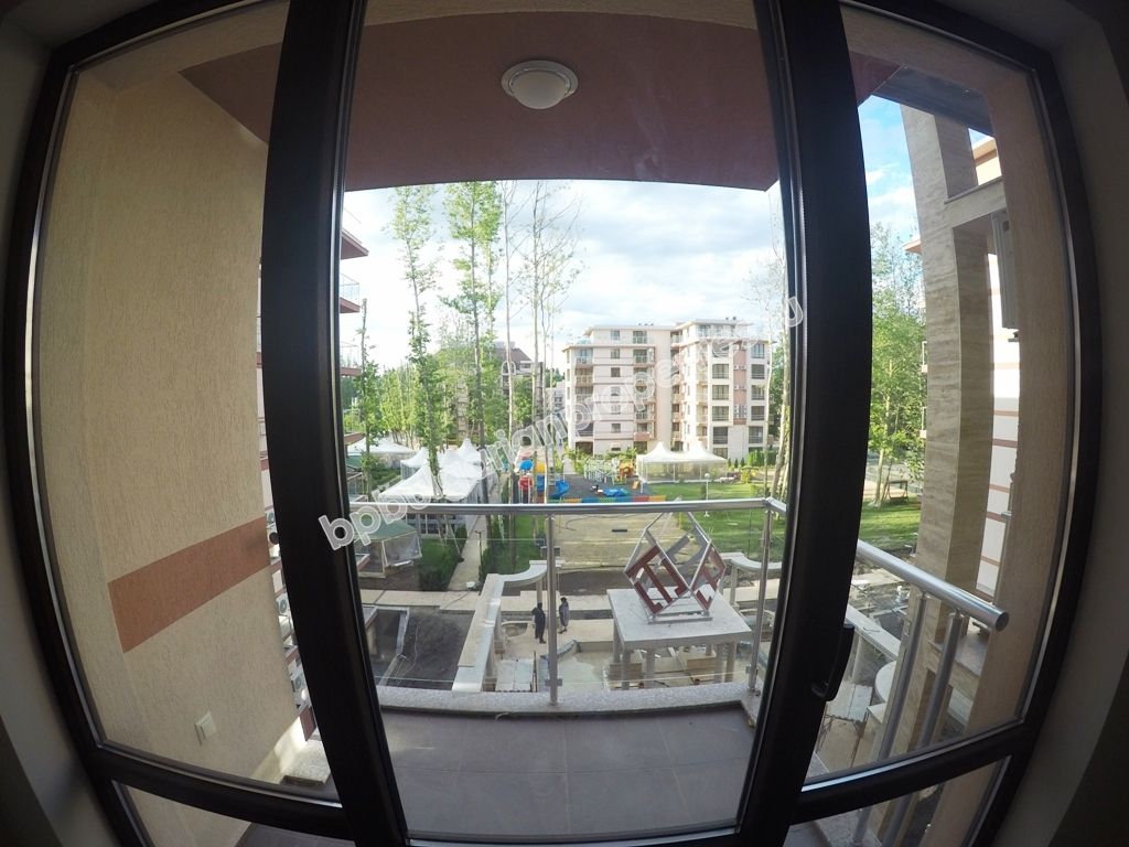 Квартиры на продажу в новом шикарном комплексе в курорте Солнечный Берег