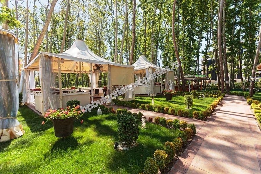 Квартиры на продажу в новом шикарном комплексе в курорте Солнечный Берег