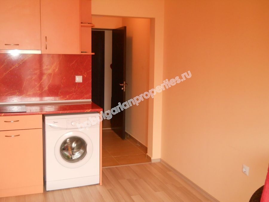 Меблированная студия близко к пляжу на продажу в курорте Елените