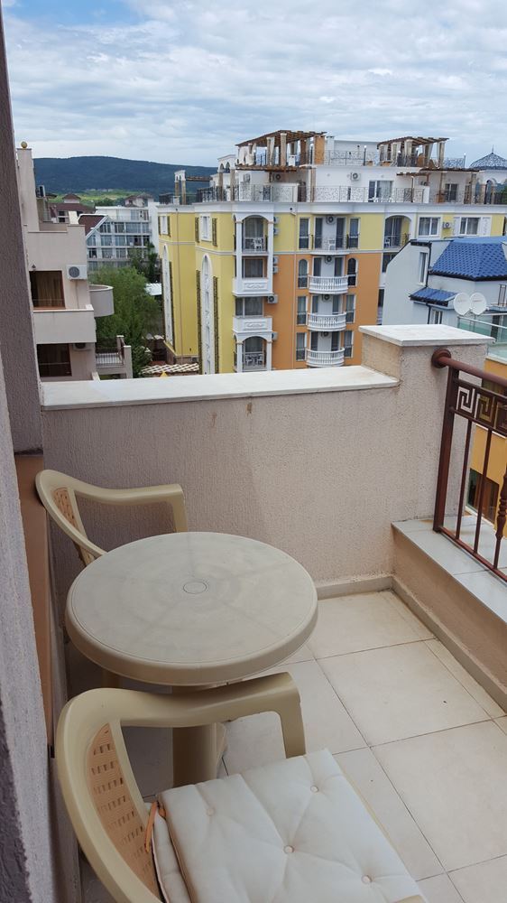 Выгодная квартира-люкс  для инвестиции в центре Солнечного Берега