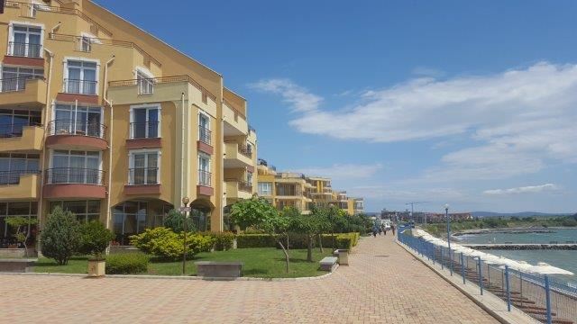 Квартира с видом на море в комплексе-люкс на первой линии Квартира с видом на море в комплексе-люкс на первой линии