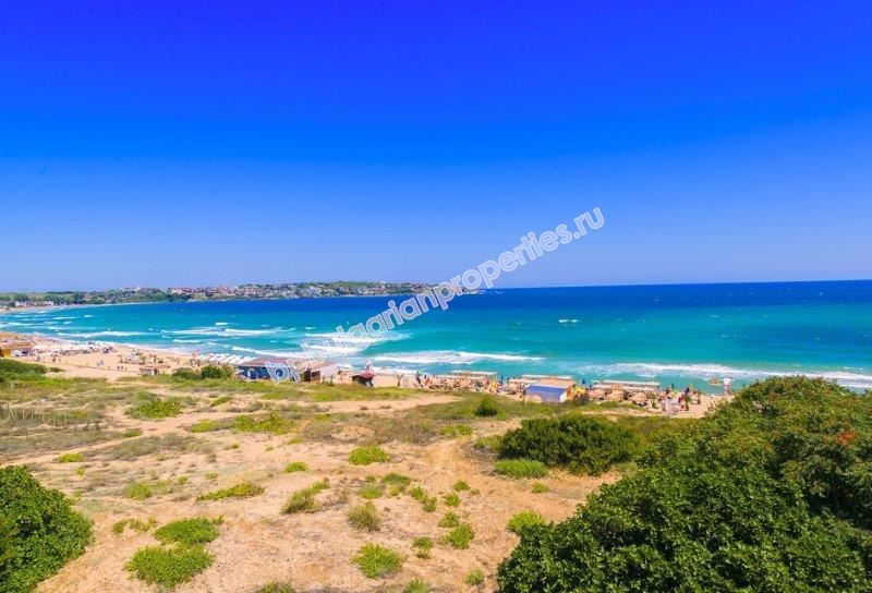 Шикарные квартиры в красивом комплексе на первой линии моря на продажу в городе Созополь