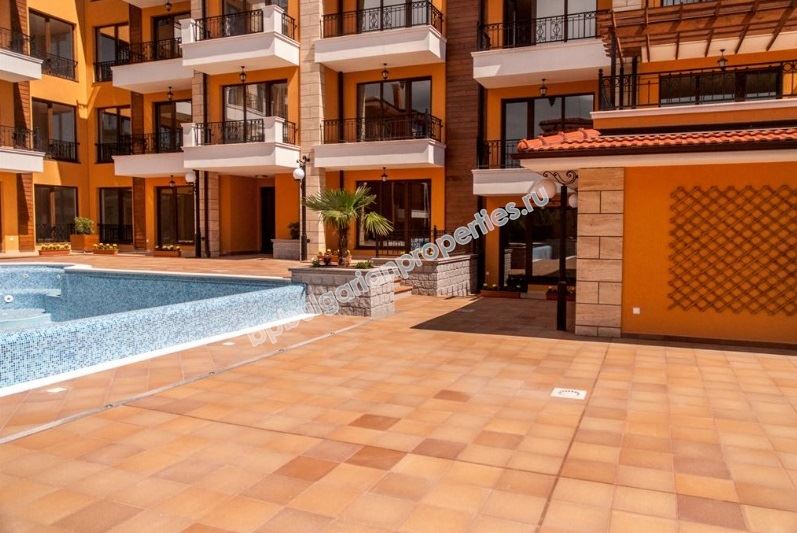 Недвижимостьв элитном комплексе близко от моря на Солнечном Берегу