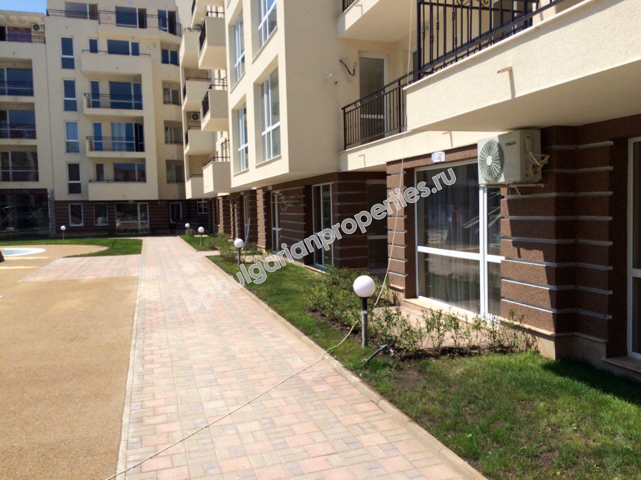 Однокомнатная квартира-студия близко к пляжу на продажу в курорте Солнечный Берег