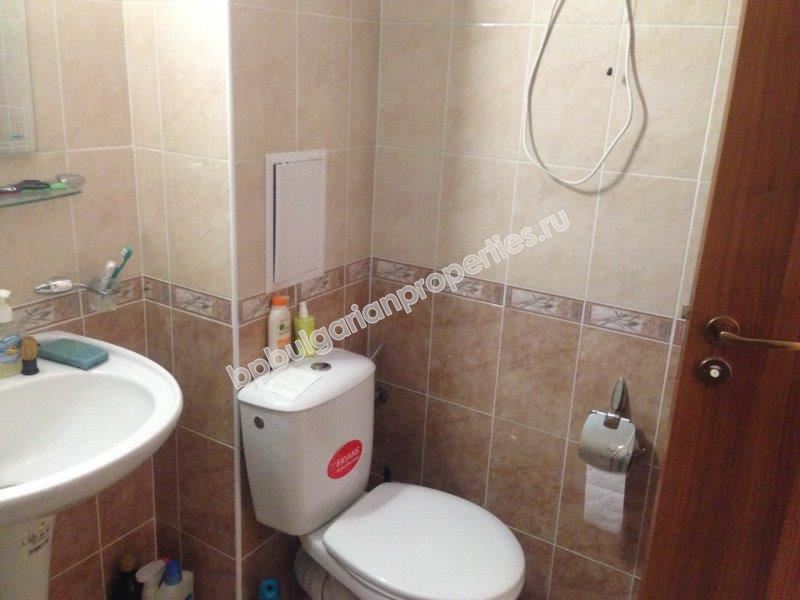 Меблированная квартира с двумя спальнями на Солнечном Берегу по выгодной цене!